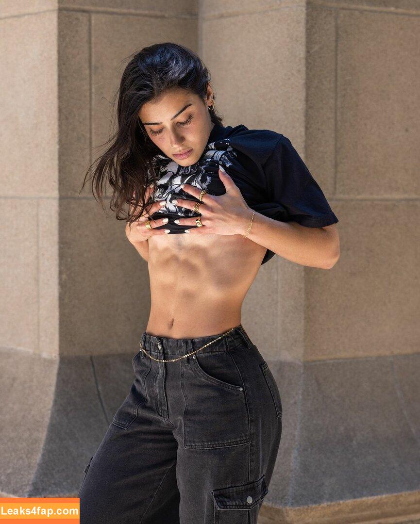 Sara Saffari / sarasaffari__ leaked photo photo #0394