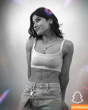 Sara Saffari photo #0021