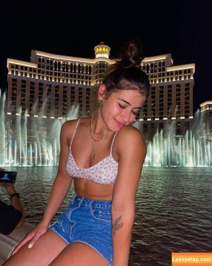 Sara Saffari photo #0058