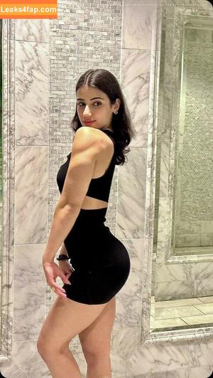 Sara Saffari photo #0085