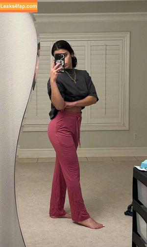 Sara Saffari photo #0095