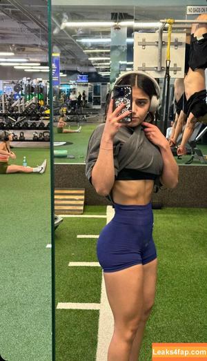 Sara Saffari photo #0098