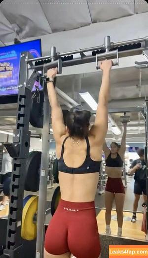 Sara Saffari photo #0115