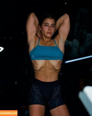 Sara Saffari photo #0122