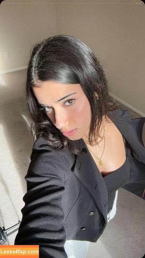 Sara Saffari photo #0180