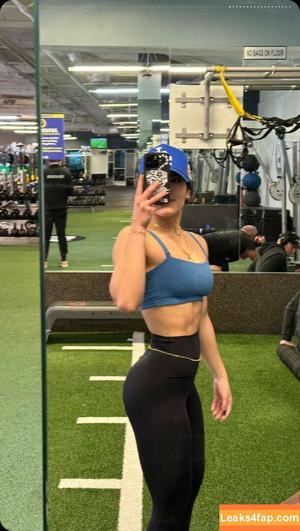 Sara Saffari photo #0188