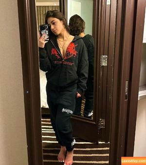 Sara Saffari photo #0211