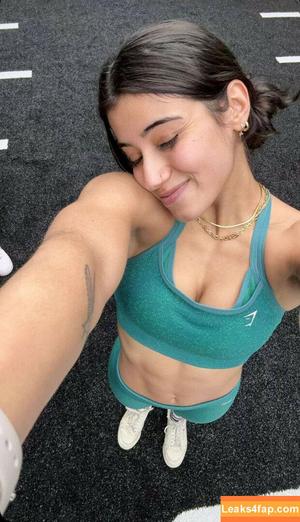 Sara Saffari photo #0317