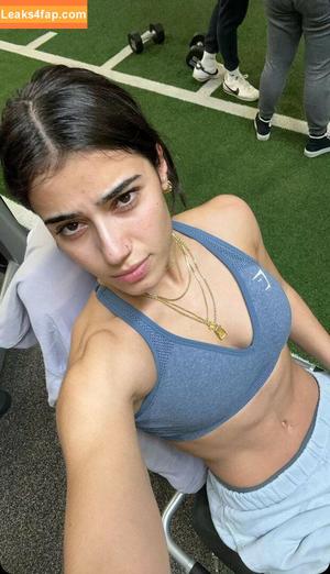 Sara Saffari photo #0343