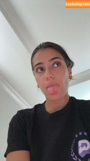 Sara Saffari photo #0720