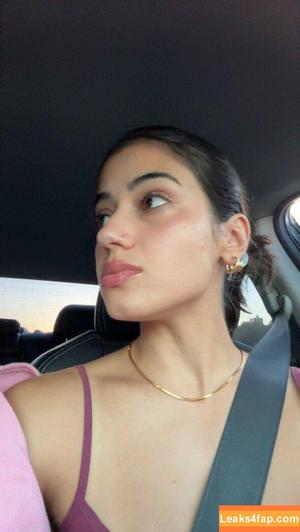 Sara Saffari photo #0801