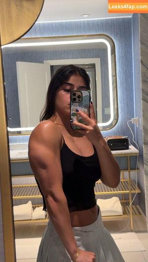 Sara Saffari photo #0804