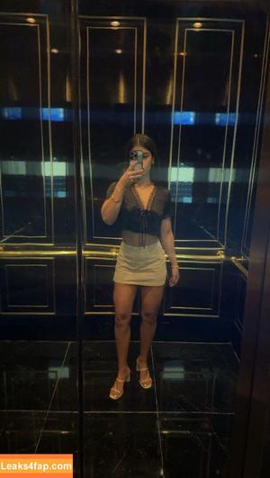 Sara Saffari photo #0805