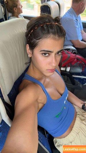 Sara Saffari photo #0890