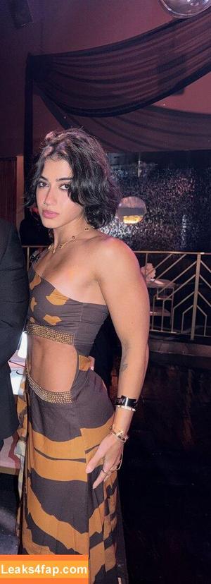 Sara Saffari photo #0914