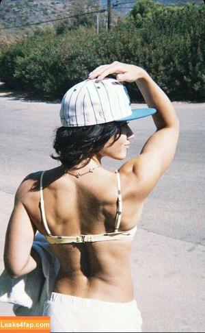 Sara Saffari photo #0916