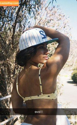 Sara Saffari photo #0917