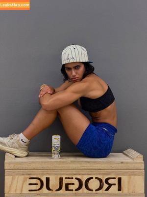 Sara Saffari photo #0918