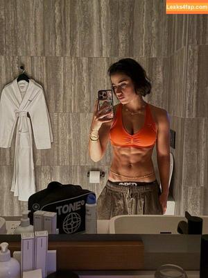 Sara Saffari photo #0931