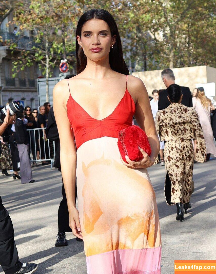 Sara Sampaio / SaraSampaio leaked photo photo #0039