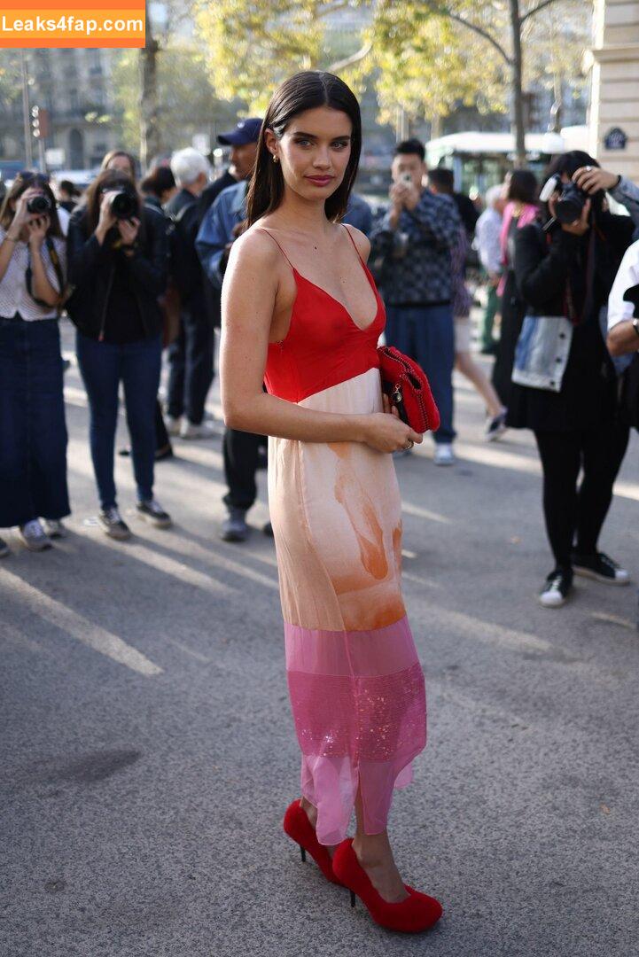 Sara Sampaio / SaraSampaio leaked photo photo #0094