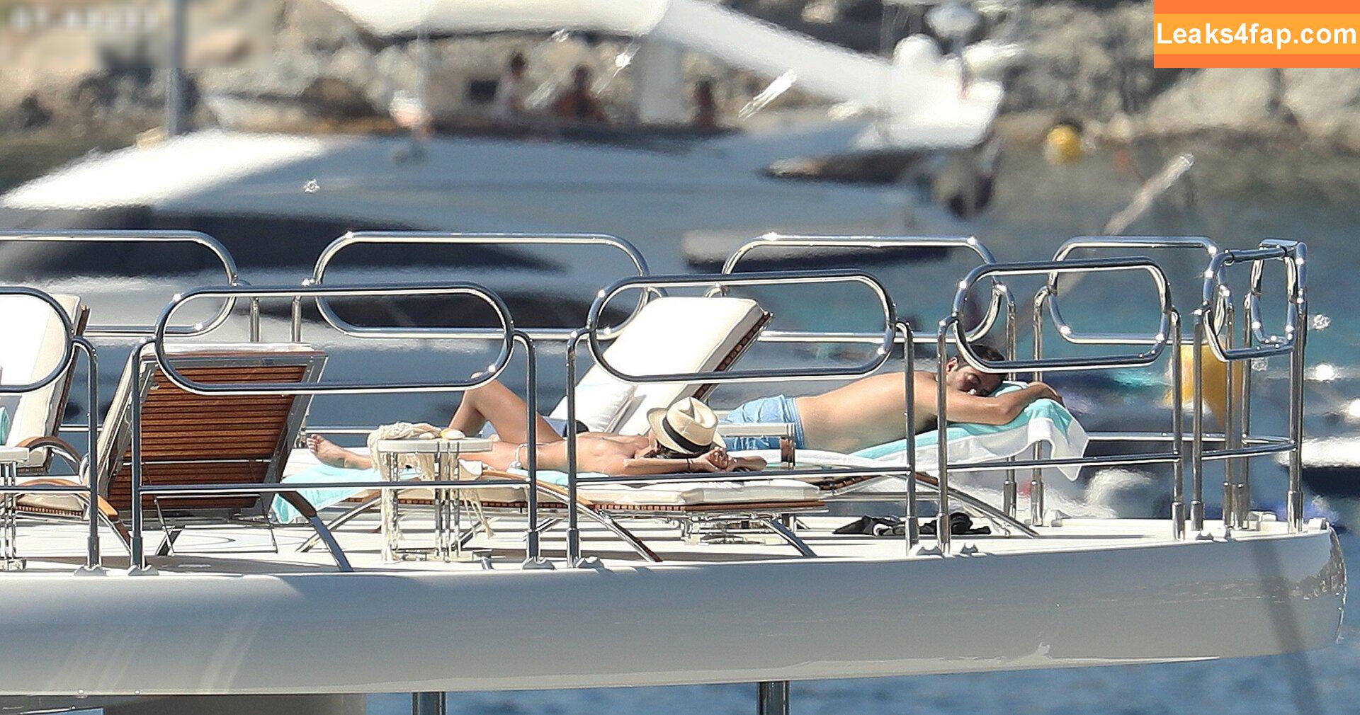Sara Sampaio / SaraSampaio leaked photo photo #0109