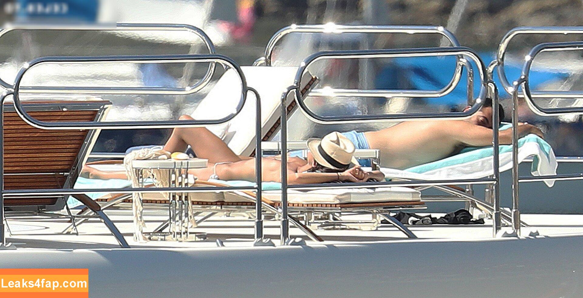 Sara Sampaio / SaraSampaio leaked photo photo #0110