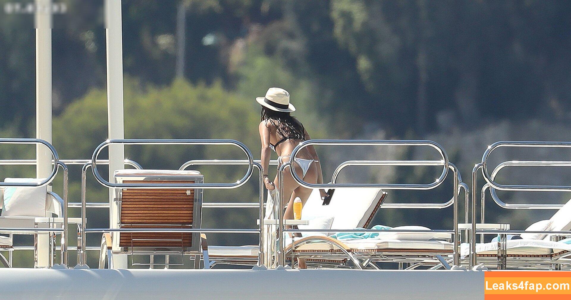 Sara Sampaio / SaraSampaio leaked photo photo #0115