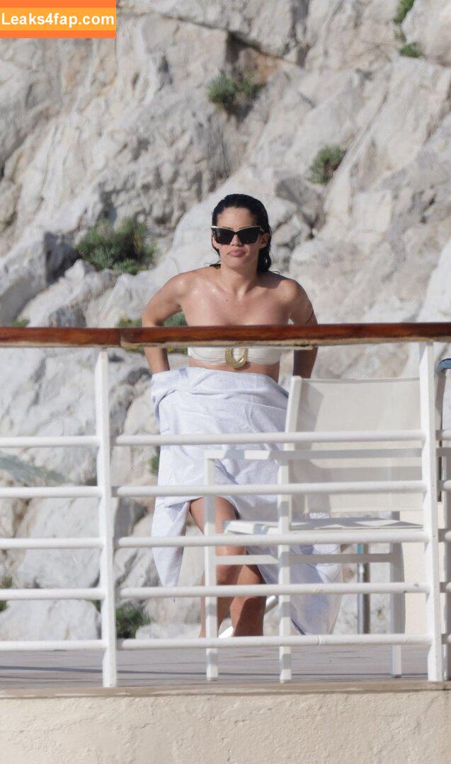 Sara Sampaio / SaraSampaio leaked photo photo #0125