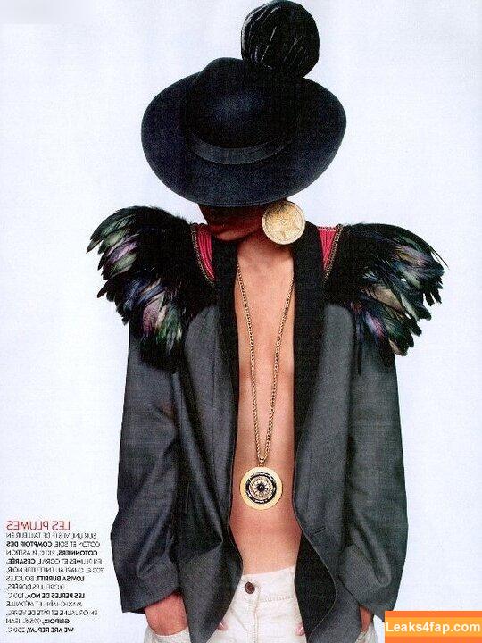 Sara Sampaio / SaraSampaio leaked photo photo #0133
