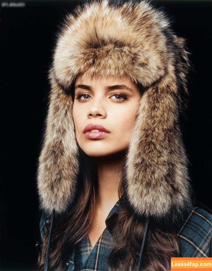 Sara Sampaio / SaraSampaio leaked photo photo #0143