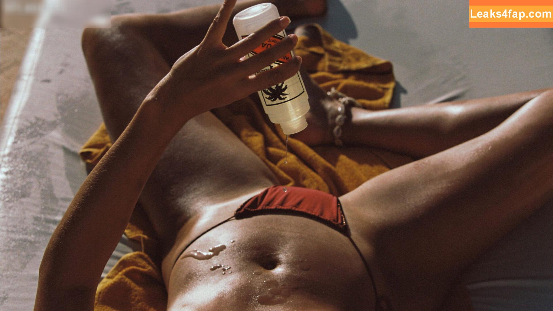 Sara Sampaio / SaraSampaio leaked photo photo #0191