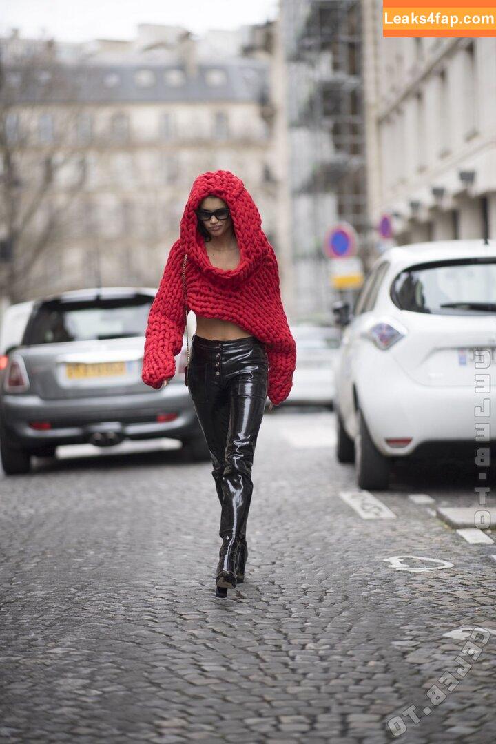 Sara Sampaio / SaraSampaioOficial / https: / sarasampaio слитое фото фото #0514