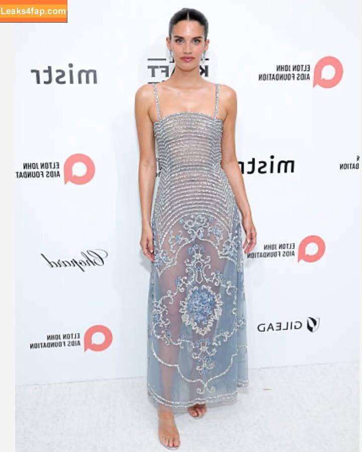 Sara Sampaio / SaraSampaioOficial / https: / sarasampaio leaked photo photo #0556