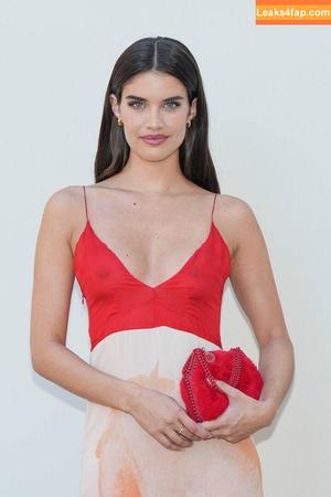 Sara Sampaio фото #0085