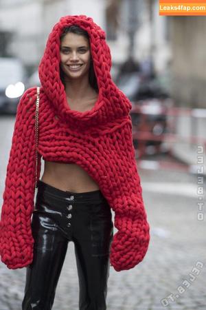 Sara Sampaio фото #0521