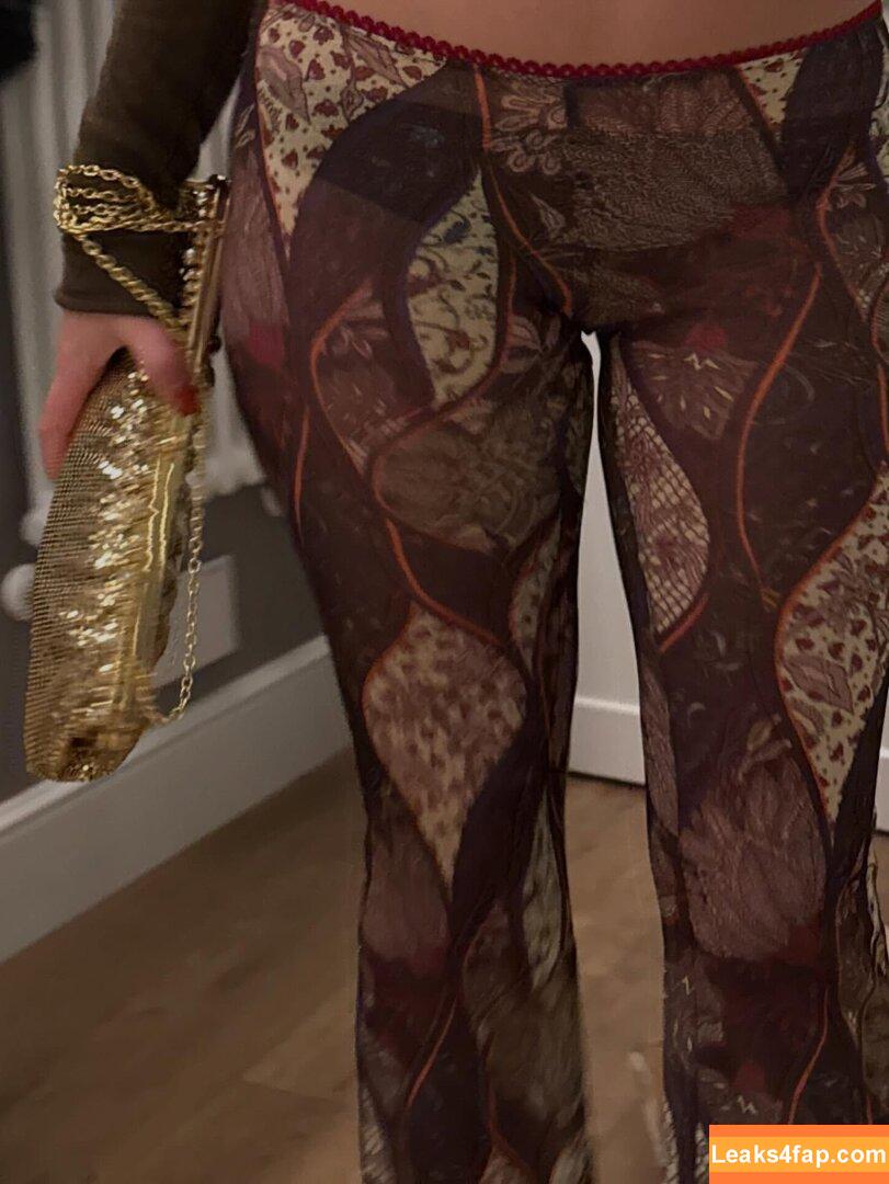 Sarabella Harris - sarabellaharriss - sexiisariii777 / sarabellaharriss слитое фото фото #0077