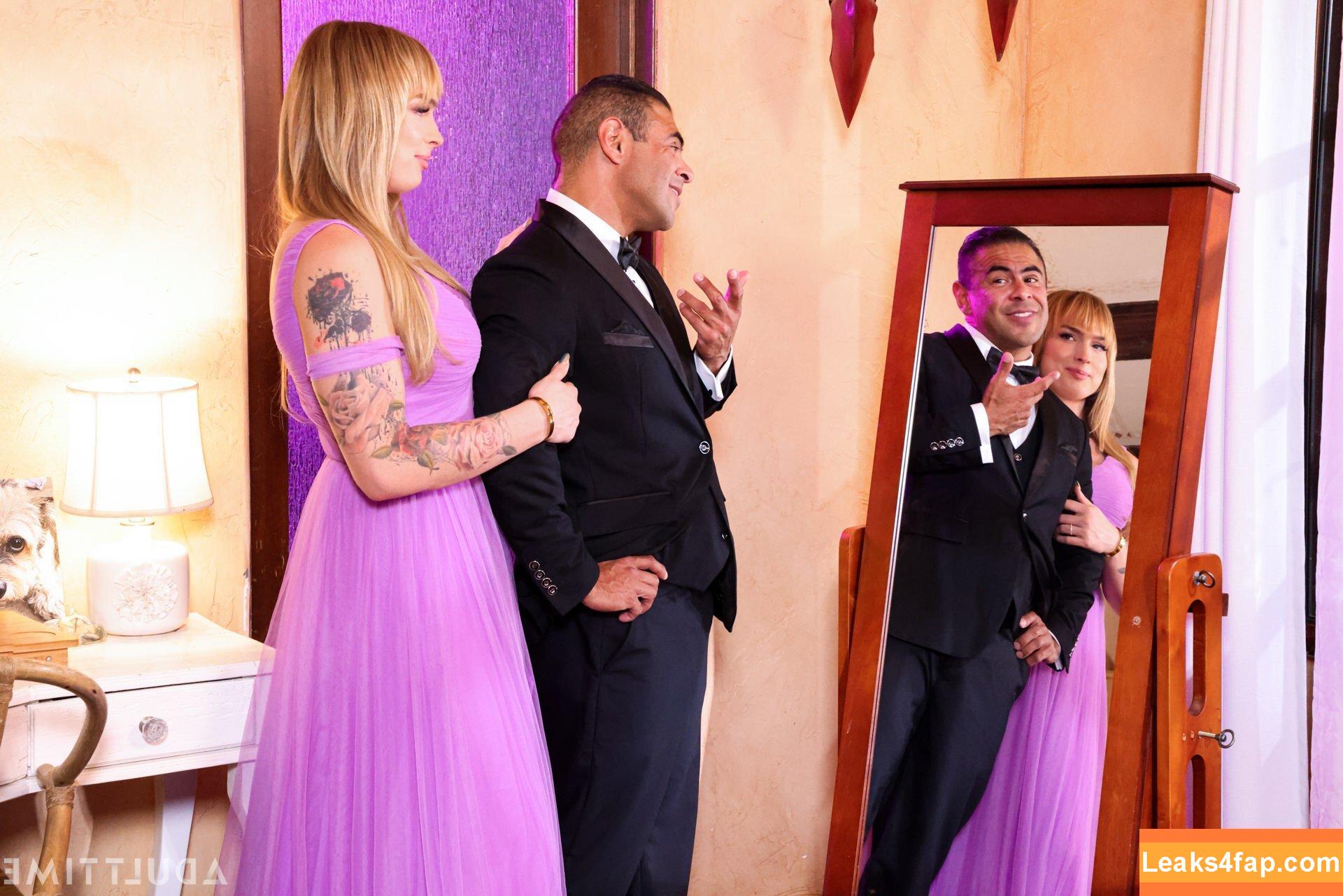 sarablakelovely / Blake Lovely leaked photo photo #0098