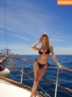 sarachaee photo #0070