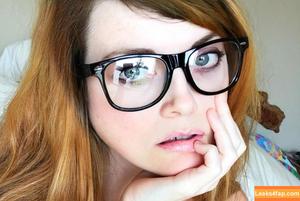 Sarah Beattie photo #0041