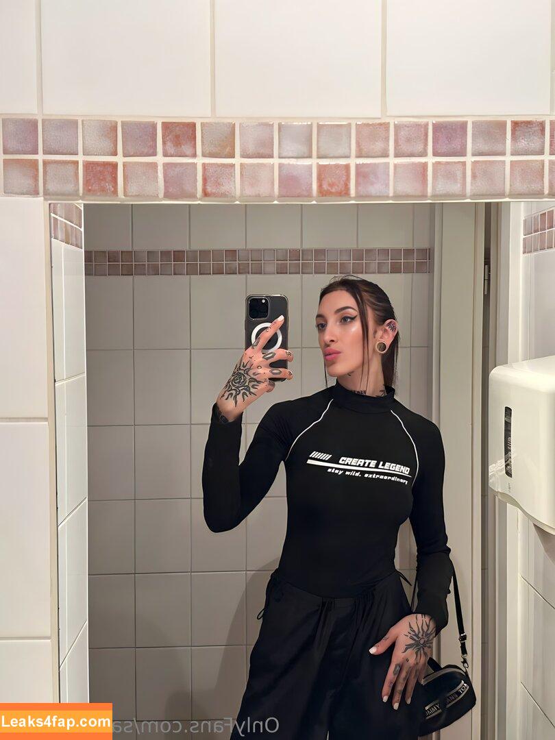 sarah_blackk / sarahhblackk leaked photo photo #0002