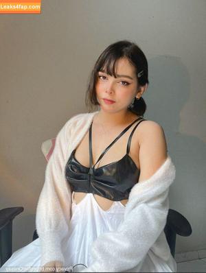 Sarah Carvalho photo #0455