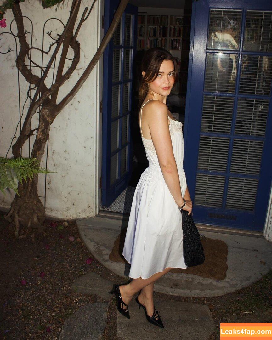 Sarah Catherine Hook / sarahcatherine.hook leaked photo photo #0016