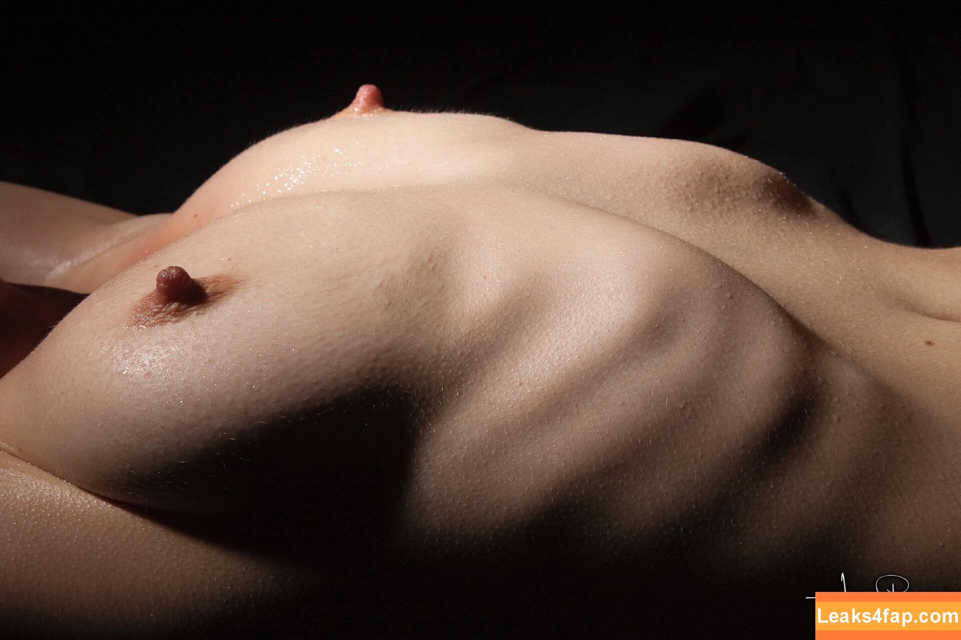 Sarah Ellis / Rubiacaea / fabaceaelathyrus leaked photo photo #0109