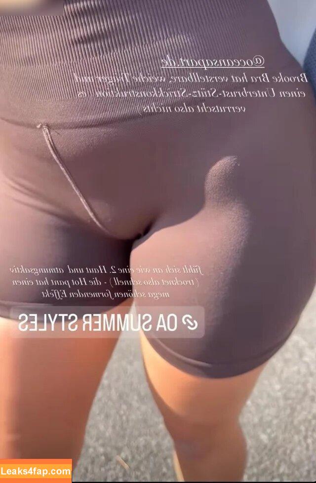 Sarah Engels / sarellax3 leaked photo photo #0059
