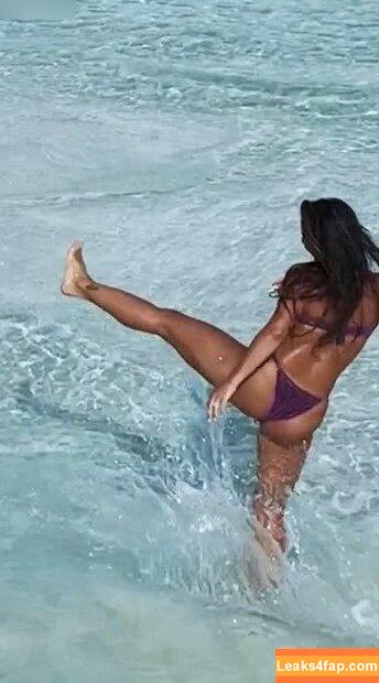Sarah Engels / sarellax3 leaked photo photo #0209