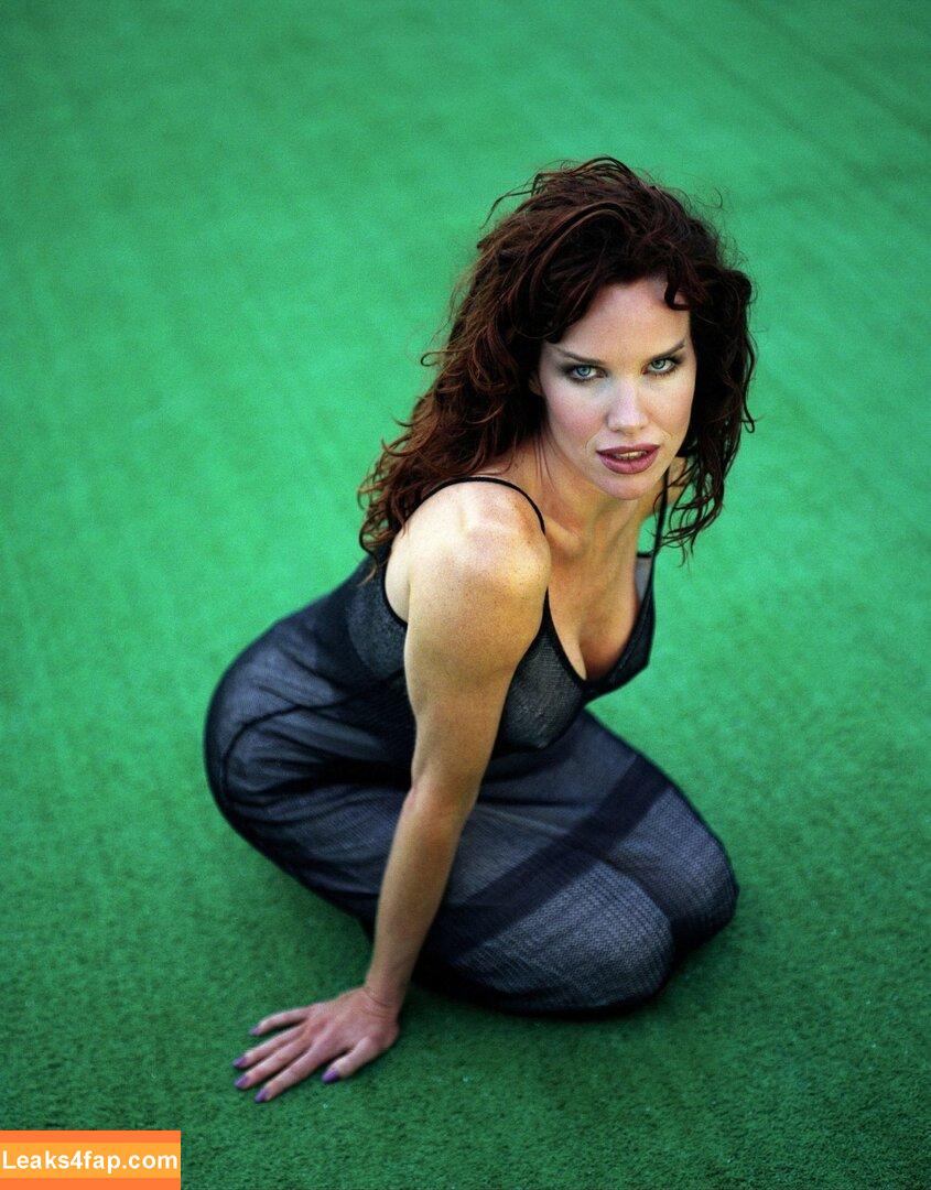 Sarah G. Buxton /  leaked photo photo #0015