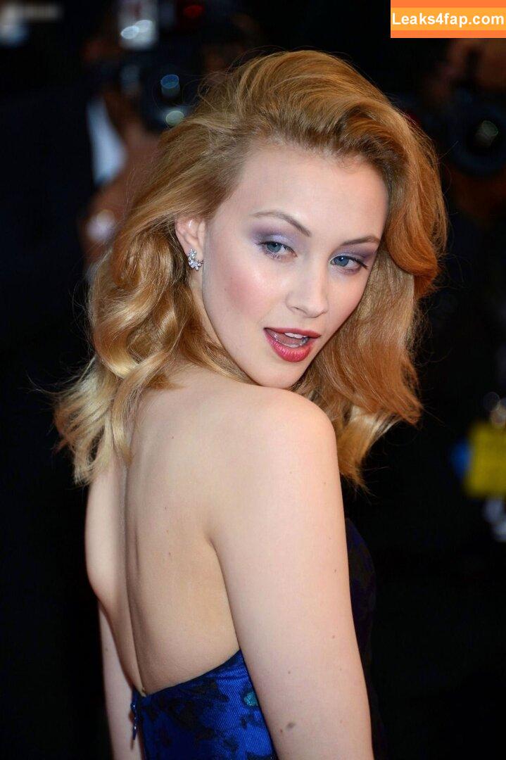 Sarah Gadon / sarahgadon leaked photo photo #0055