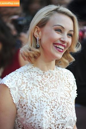 Sarah Gadon photo #0005