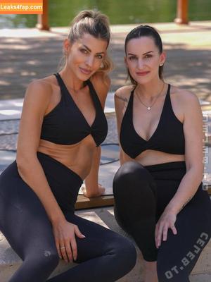 Sarah Harrison photo #0275